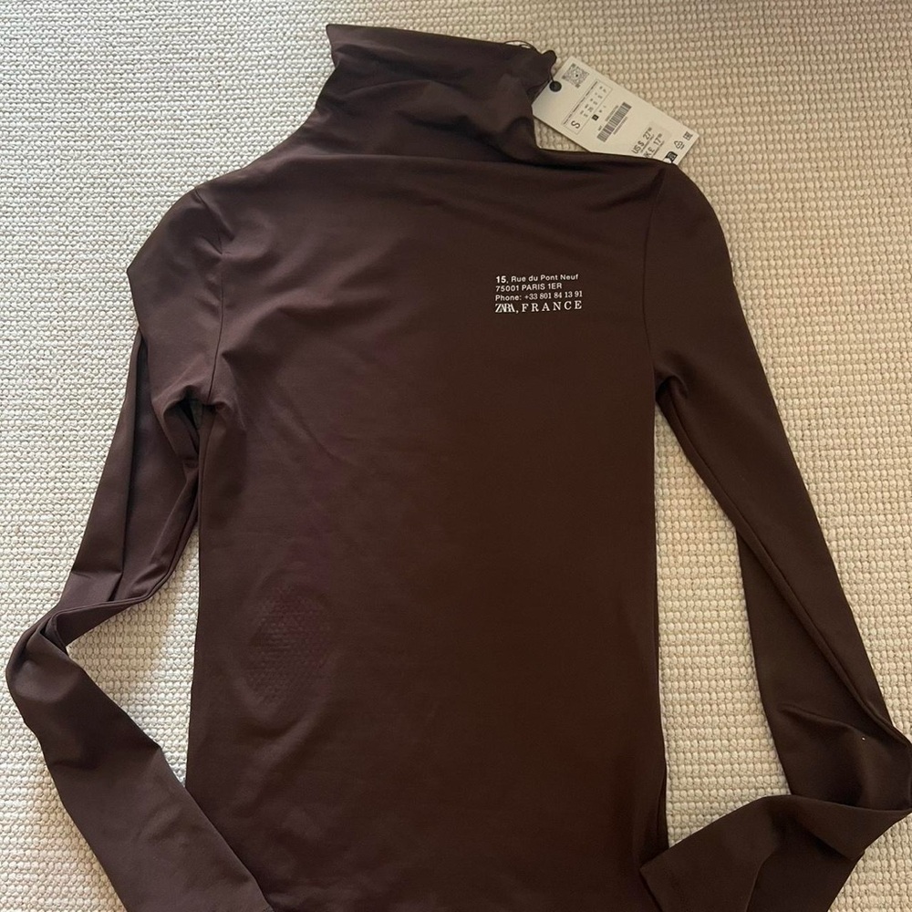 Brown Turtleneck Long Sleeve Top - Picture 2 of 3